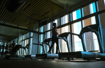 Member retention lone man on treadmill unsplash column