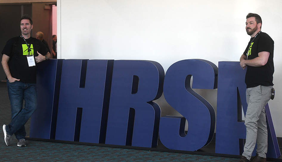 Liderazgo Logotipo de IHRSA 19 Columna de CV